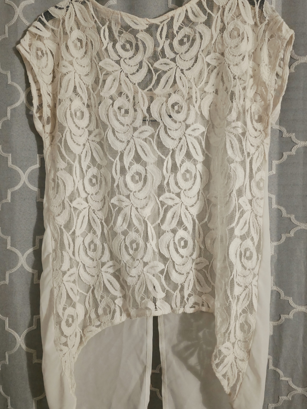 Apt. 9 Cream Lace Overlay Cap-Sleeve Blouse